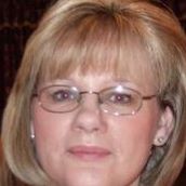 Paula Watts Photo 39