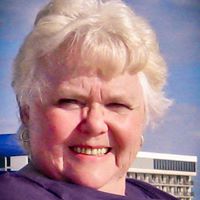 Ellen Weeks Photo 38