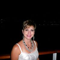 Leah Martin Photo 26