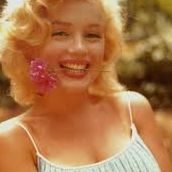 Mary Monroe Photo 33