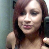 Violet Flores Photo 10