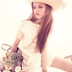 Julie Stuart Photo 19