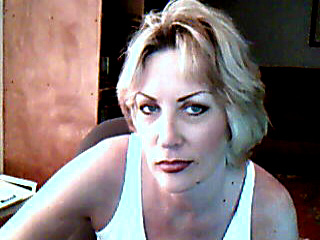 Julie Wells Photo 11