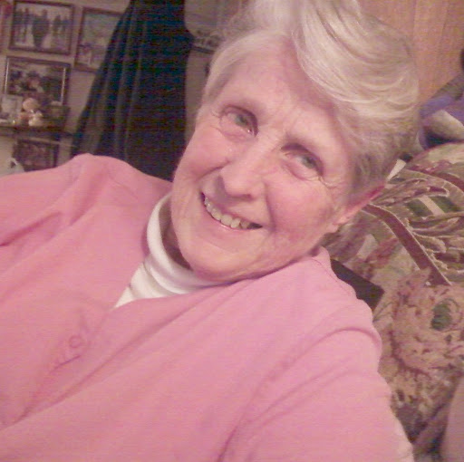 Carol Avery Photo 26