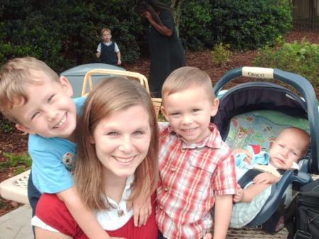 Heather Peterson Photo 41