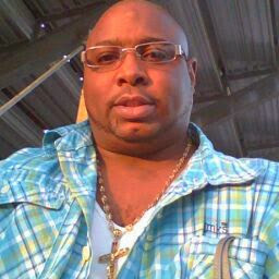 Cedric Bryant Photo 24