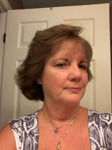 Diane Holmes Photo 44