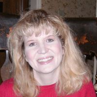 Angie Quinn Photo 21