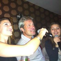 Giles Curtis Photo 9