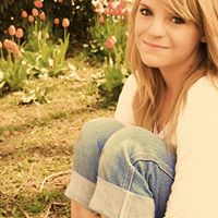 Brooke Rowe Photo 20