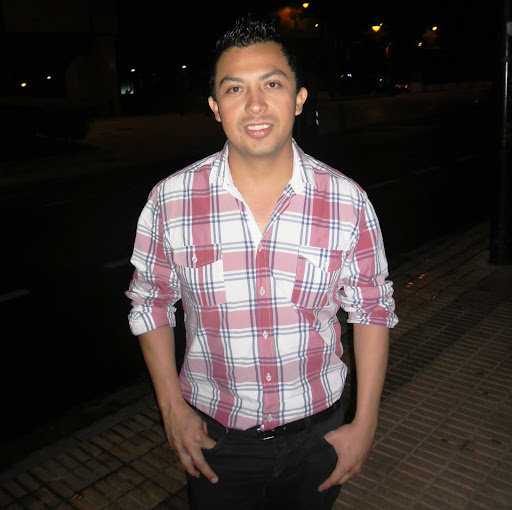 Rodrigo Meneses Photo 5