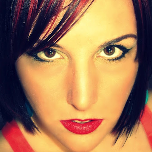 Bridget Lowe Photo 28