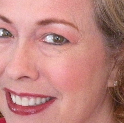 Diana Layman Photo 10