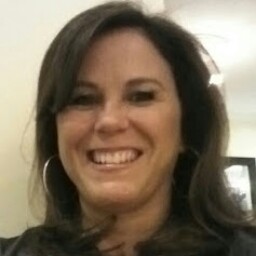 Shelly Armstrong Photo 4