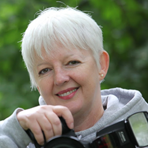 Christine Moon Photo 17