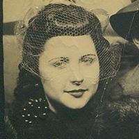 Grace Yates Photo 8