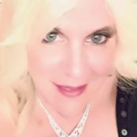 Christina Roberts Photo 36