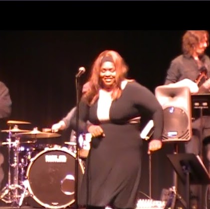 Gina Powell Photo 14