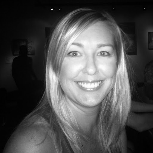 Emily Robbins Photo 24