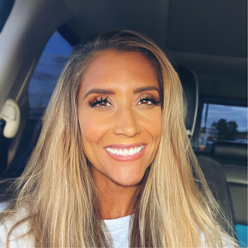 Veronica White Photo 29