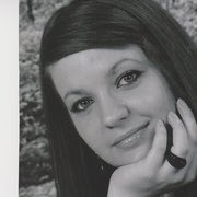 Diana Edwards Photo 12