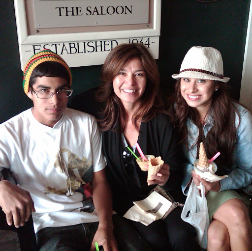 Lorraine Rodriguez Photo 29