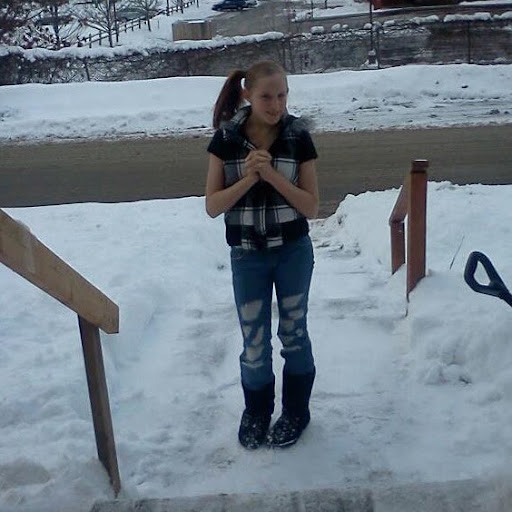Melinda Larson Photo 21