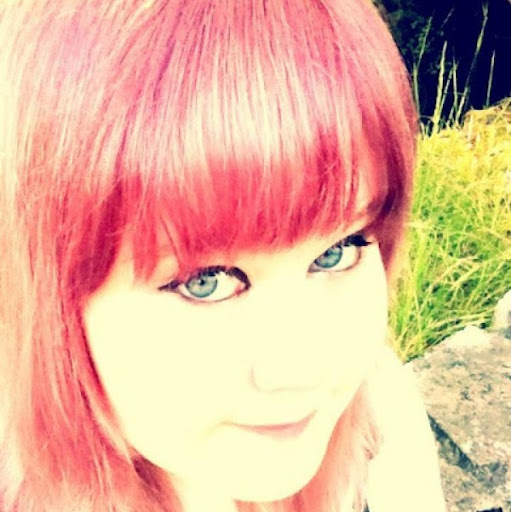 Sarah Laughlin Photo 11