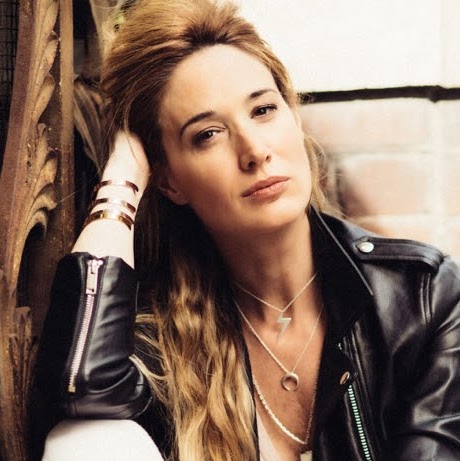 Maria Zuloaga Photo 10