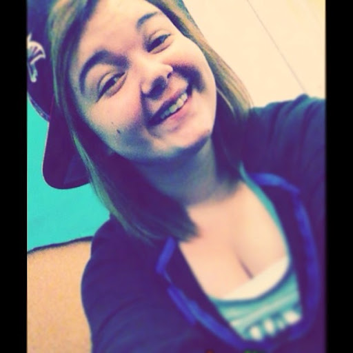 Alyssa Garrett Photo 8