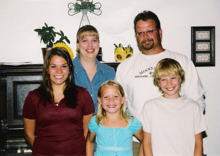 Michele Schmidt Photo 22
