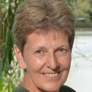 Barbara Connor Photo 32