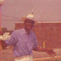 Marcus Hamilton Photo 20