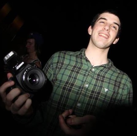 Michael Little Photo 34