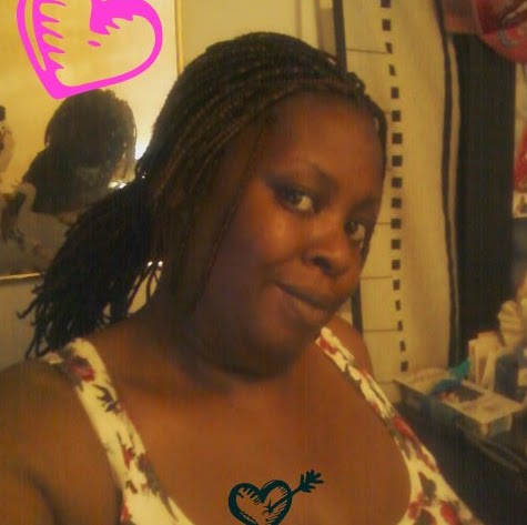 Erica Elliott Photo 15