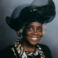 Pauline Hunter Photo 30