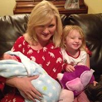Elizabeth Stokes Photo 15