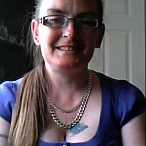 Julie Sheffield Photo 38