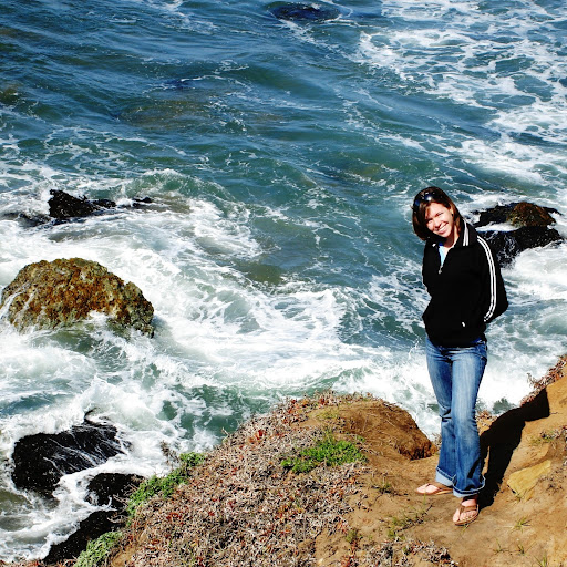 Heather Holmstrom Photo 7