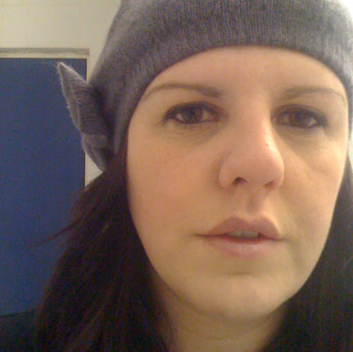 Sarah Earl Photo 8