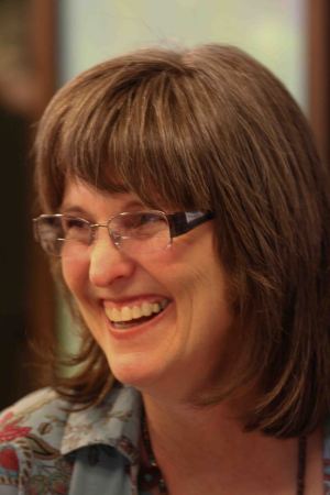 Kelly Black Photo 26