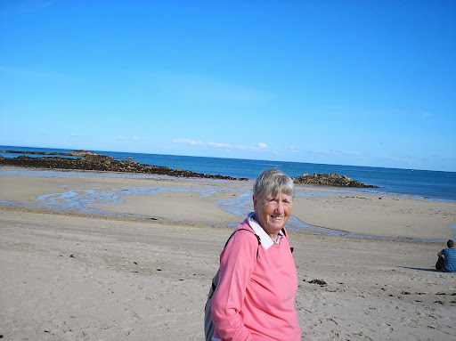 Joy Davies Photo 34