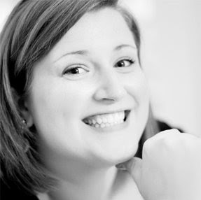 Lauren Jones Photo 34