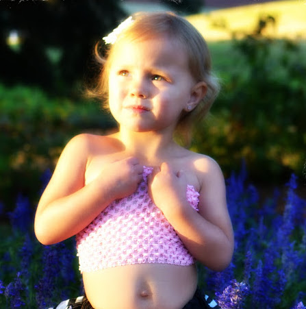 Andrea Black Photo 35