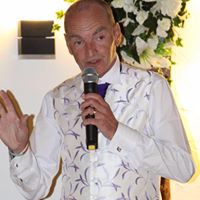 Roger Gibbs Photo 39