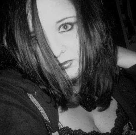 Danielle Reed Photo 15