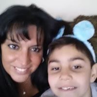 Debbie Ruiz Photo 14