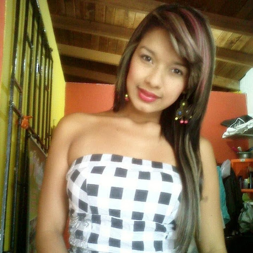 Geraldine Marin Photo 11