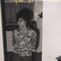 Barbara Hart Photo 17