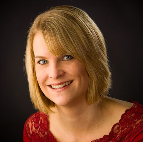 Gina Davis Photo 41